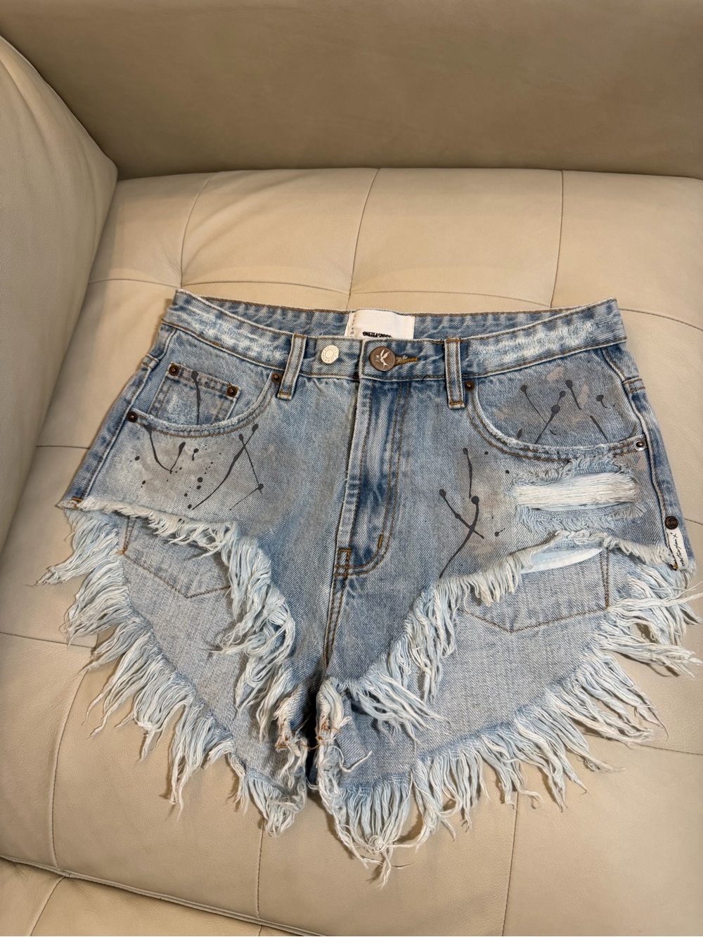One Teaspoon Light Blue Distressed Frayed Denim Shorts with Paint-Splatter